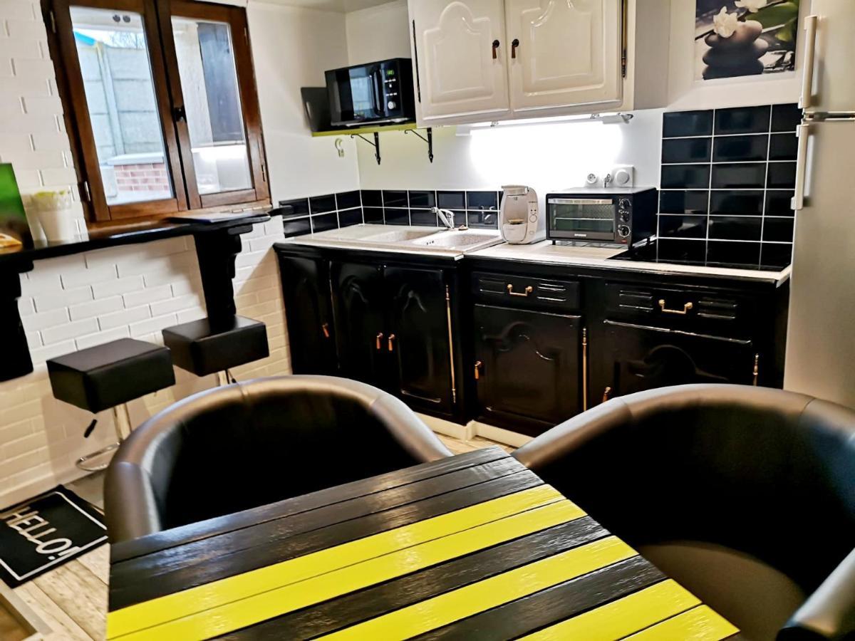 Apartamento Domaine Des Deux A Margny-sur-Matz Exterior foto